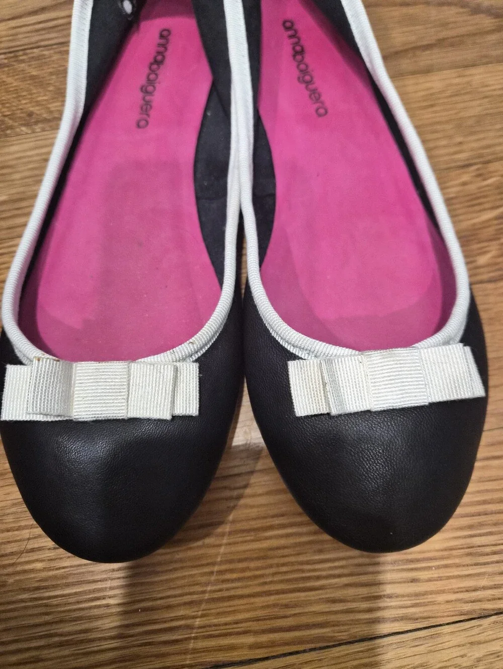 Anna‎ Baiguera Black Soft Leather Ballet Flats White Bow Trim EU 40 Italy